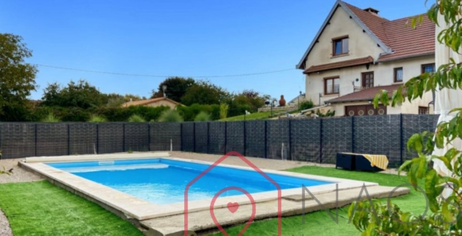 Maison contemporaine de 186 m2 sur un terrain de 2253 m2 avec piscine — photo 1