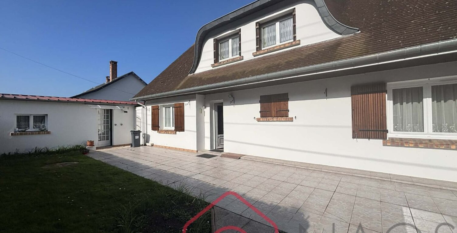 Maison individuelle édifiée sur un terrain clos et plat de 1 192 m — photo 1