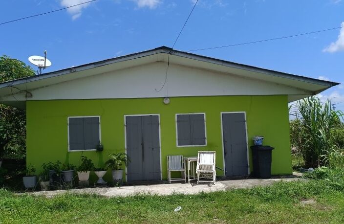 Opportunité immobilière à Matoury  Ensemble résidentiel loué  — photo 3