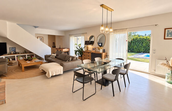 ALENYA - SUPERBE VILLA DE STANDING EN 4 FACES — photo 4