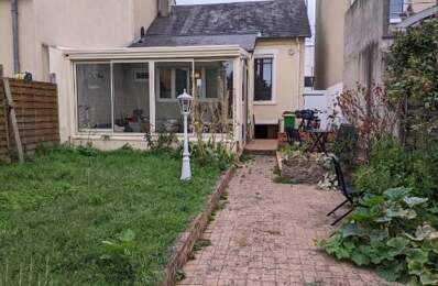 Miroir/ Batingolle Maison de 81 m² deux chambres, véranda don... — photo du bien