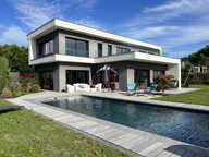 Maison de type 6 aux prestations de qualité, avec piscine — photo 2