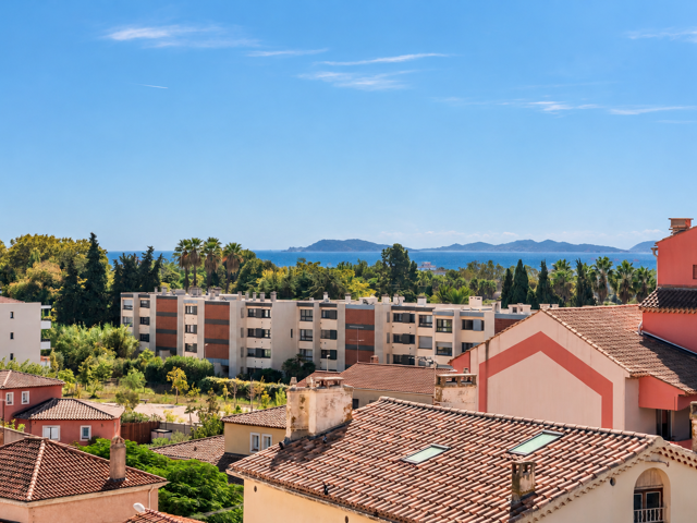 Appartement T3 - terrasse - parking collectif — photo du bien