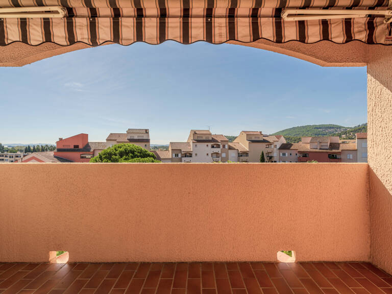 Appartement T3 - terrasse - parking collectif — photo 1