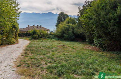 Sur les coteaux de Biviers, terrain constructible de 794 m2 avec superbe vue panoramique sur Belledonne — photo du bien