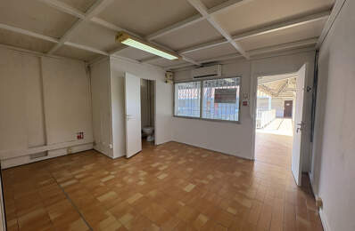 Local professionnel Grand Camp 63m2 — photo du bien