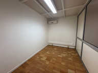 Local professionnel Grand Camp 63m2 — photo 3
