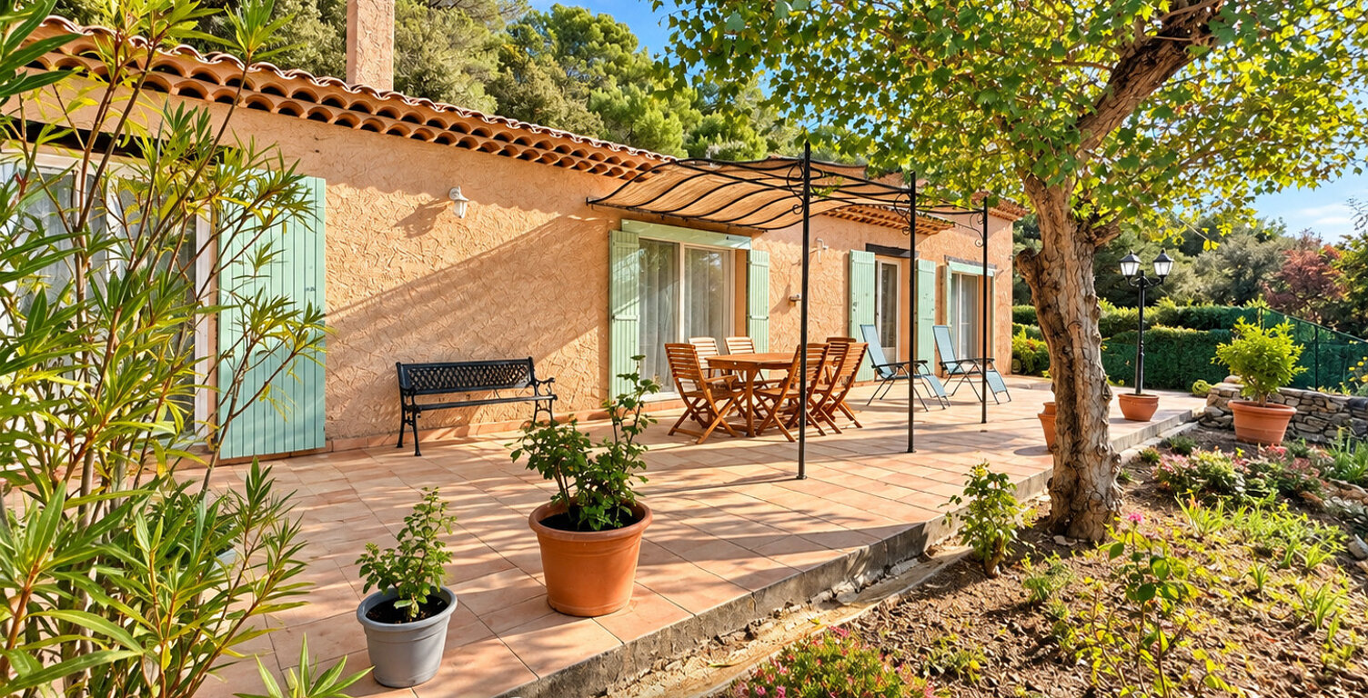 MOISSAC-BELLEVUE   JOLIE MAISON ENTIÈREMENT RÉNOVÉE   AU CAL — photo 1