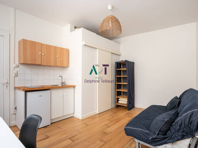 Immeuble de rapport  4 studios/T2  Cour intérieure  Sa — photo 1
