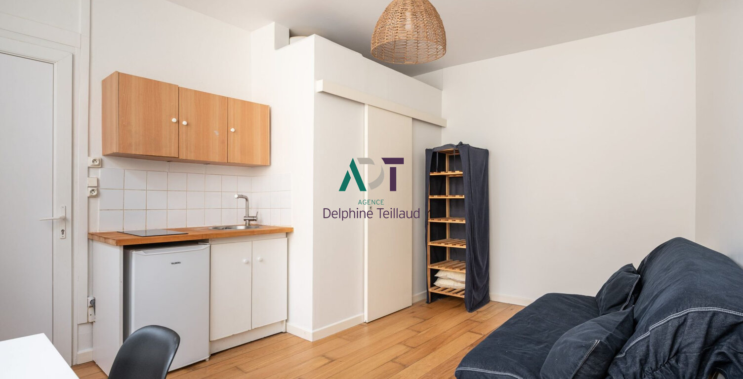 Immeuble de rapport  4 studios/T2  Cour intérieure  Sa — photo 1