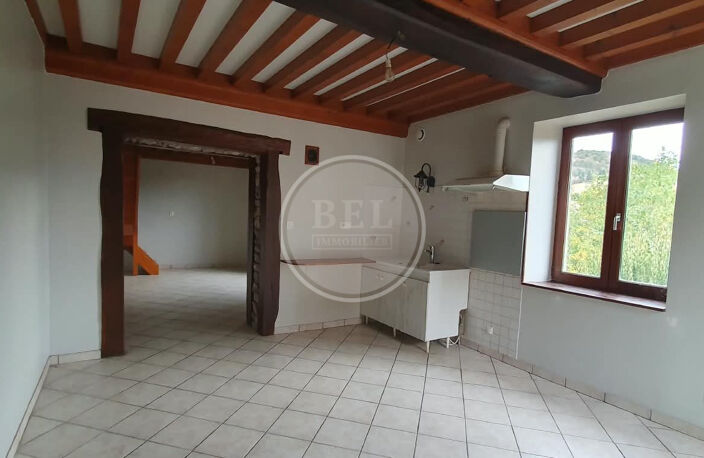 maison ancienne avec abris voiture et dependances — photo 4