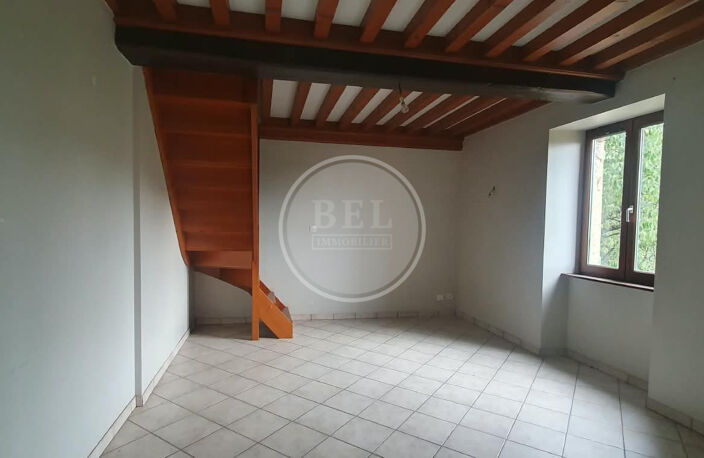 maison ancienne avec abris voiture et dependances — photo 5