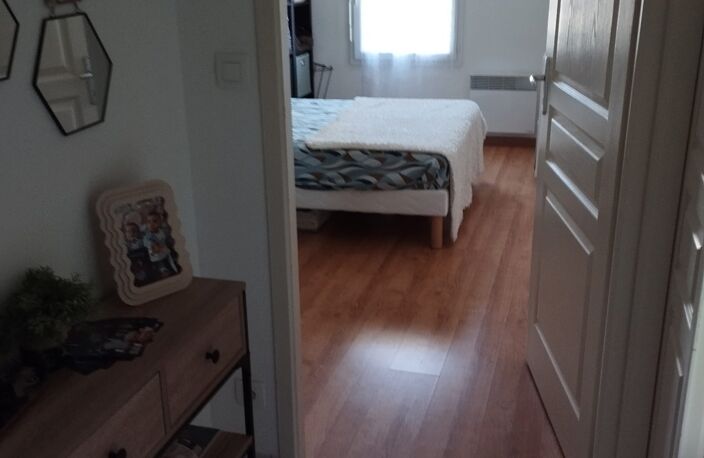 appartement type 2 vide + parking — photo 5