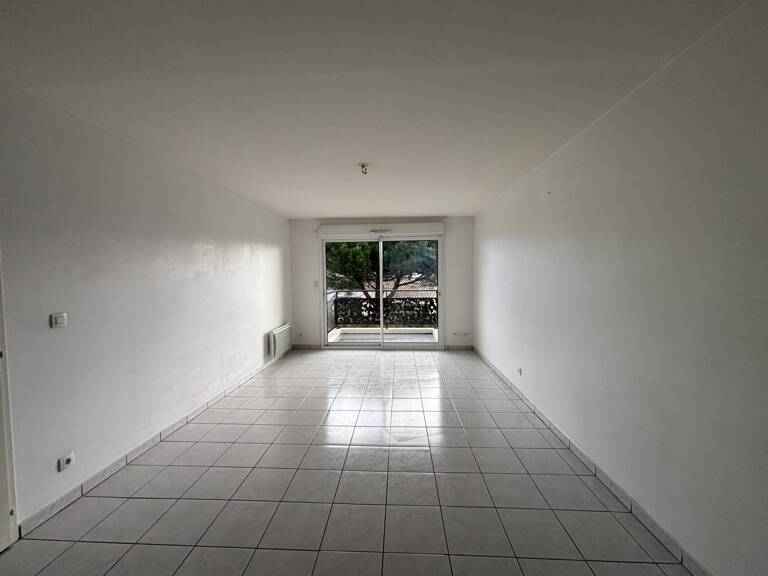 appartement type 2 vide + parking — photo 1