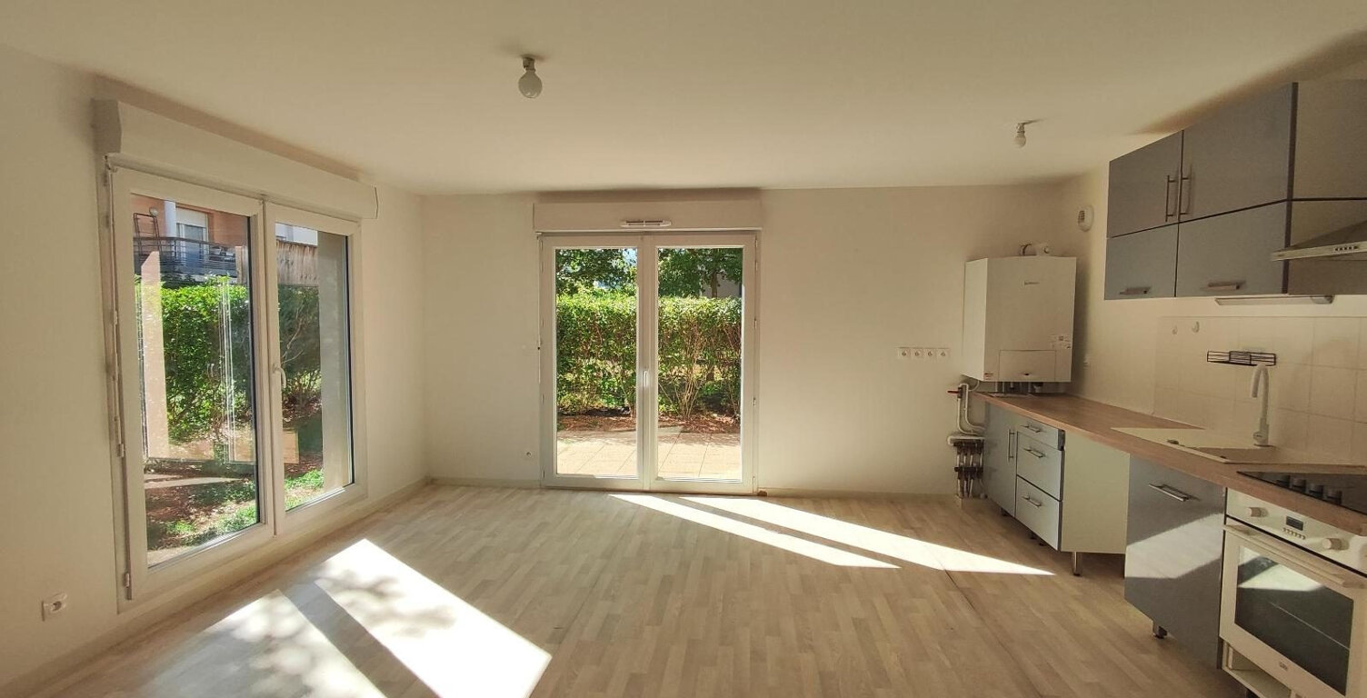 Appartement à louer SAINT BENOIT — photo 1
