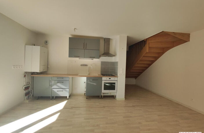 Appartement à louer SAINT BENOIT — photo 4