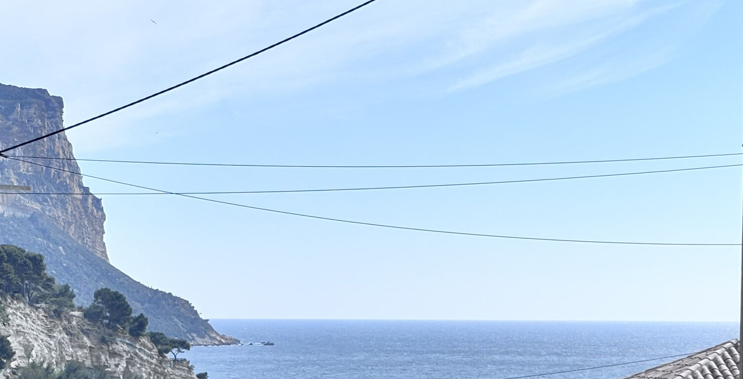 RARE À CASSIS À 2 min du port, jolie maison de charme avec vue mer, jardin, terrasses — photo 1