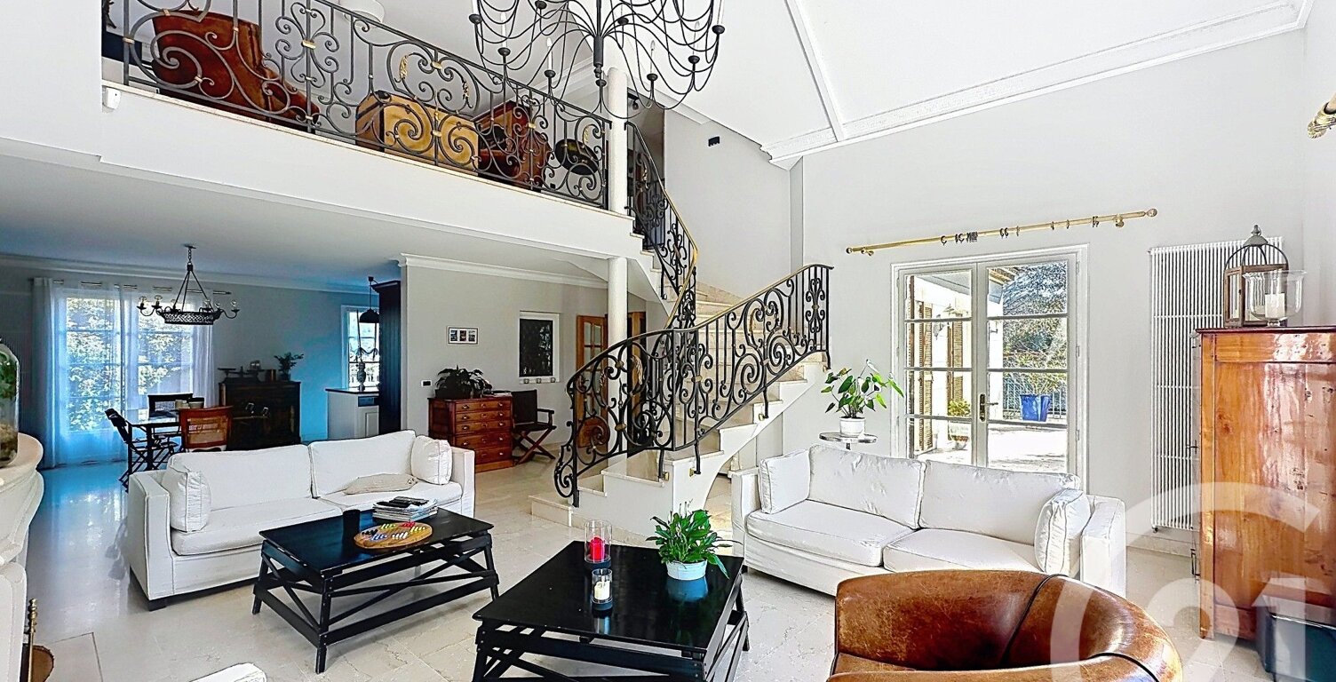 Vente maison 6 pièces 190 m² Thiais (94320) — photo 1