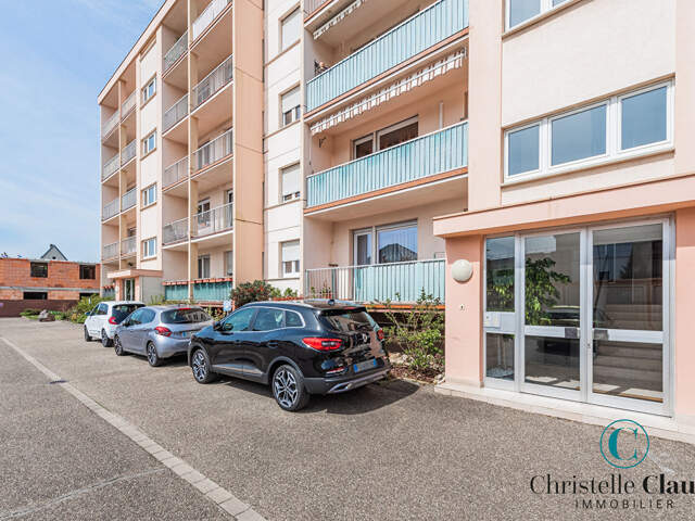 Appartement T4 en location à HOENHEIM — photo du bien