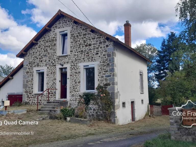 belle maison d'habitation Puy de Dome sur la commune de Giat — photo 1