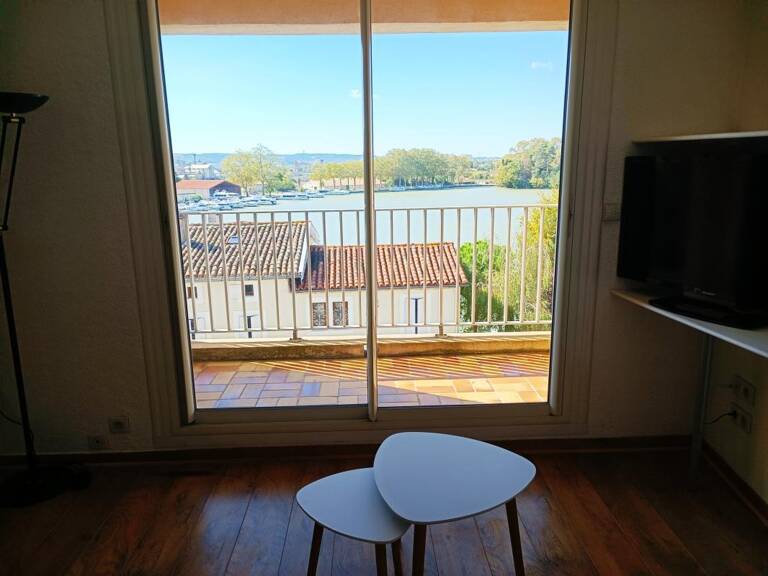 STUDIO MEUBLE AVEC VUE SUR LE GRAND BASSIN — photo 1