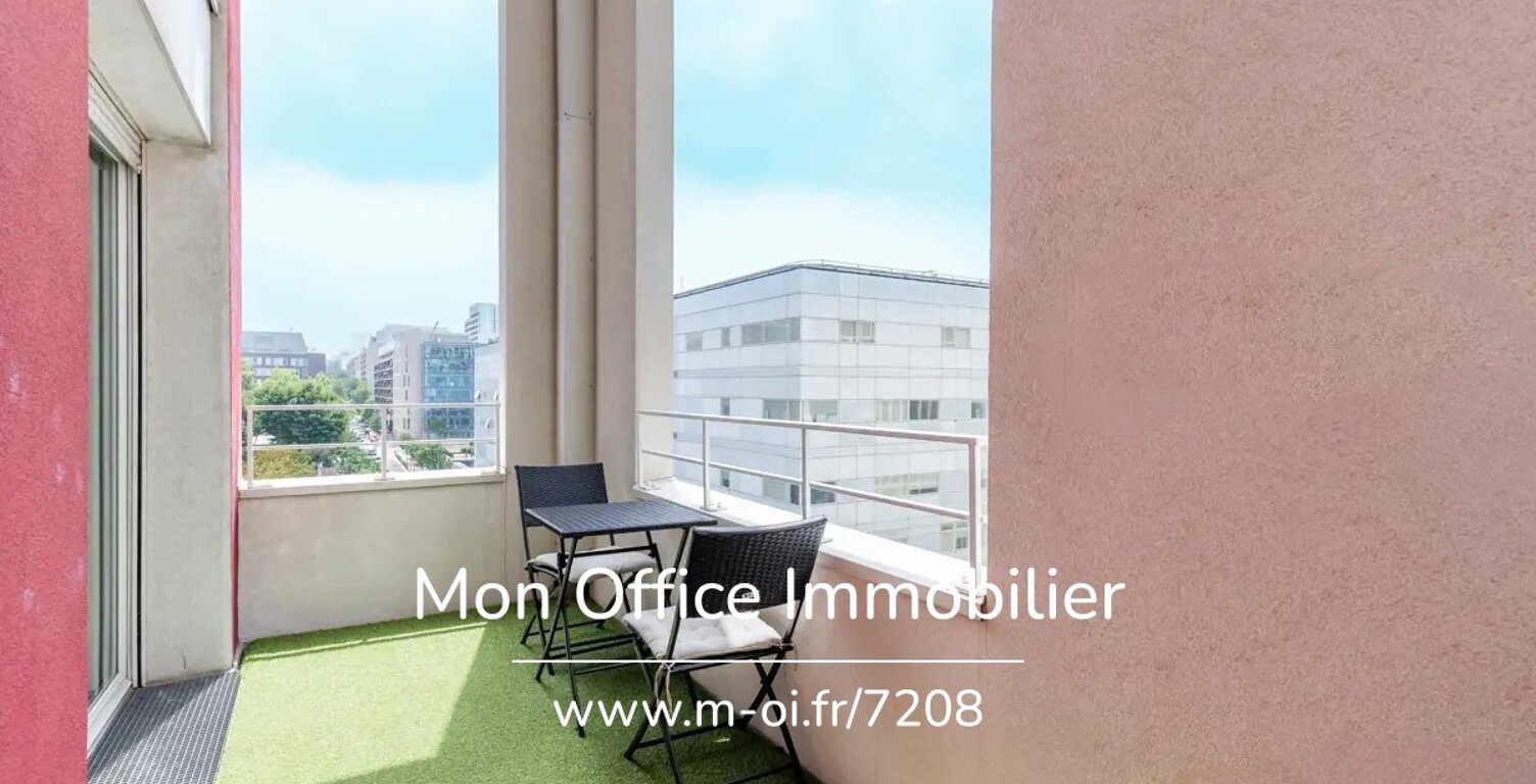 Référence : 7208-CLA. - Duplex 3 pièces avec terrasse et place de parking — photo 1