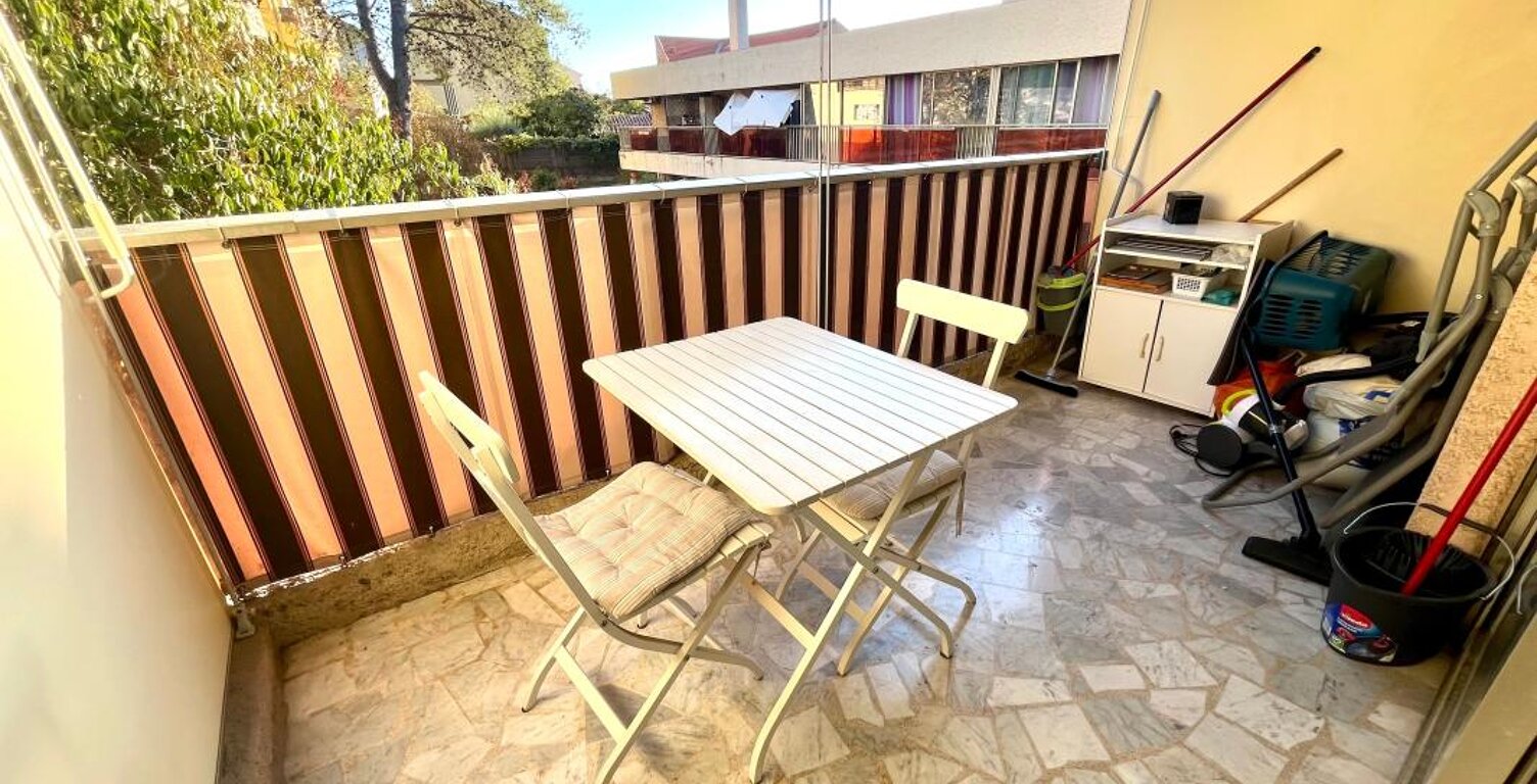 studio mairie avec belle terrasse au calme vue jardin — photo 1