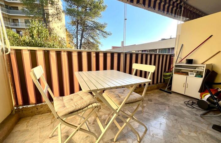 studio mairie avec belle terrasse au calme vue jardin — photo 2
