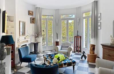 Appartement À Vendre — photo du bien