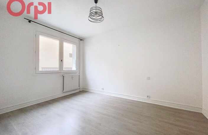 Appartement T3 coeur de ville Vichy - Chauffage compris — photo 3