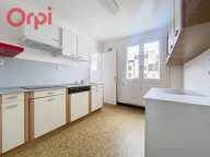 Appartement T3 coeur de ville Vichy - Chauffage compris — photo 4