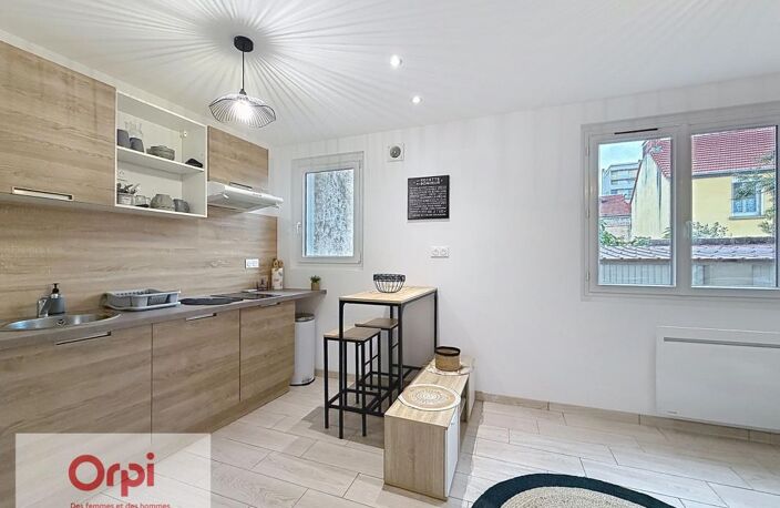 STUDIO Meublé À Louer — photo 2