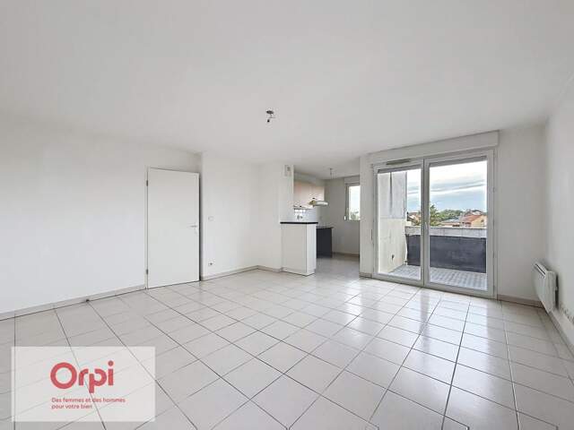 Appartement À Louer — photo du bien