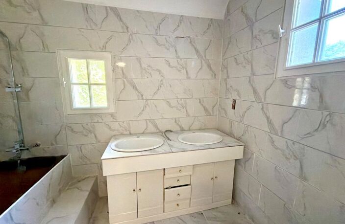 Maison à vendre 8 pièces PLOZEVET (29) — photo 5