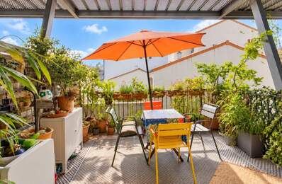 Duplex avec terrasse – À 4 min du métro Robespierre — photo du bien