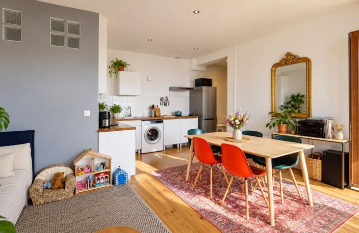 Duplex avec terrasse – À 4 min du métro Robespierre — photo 4