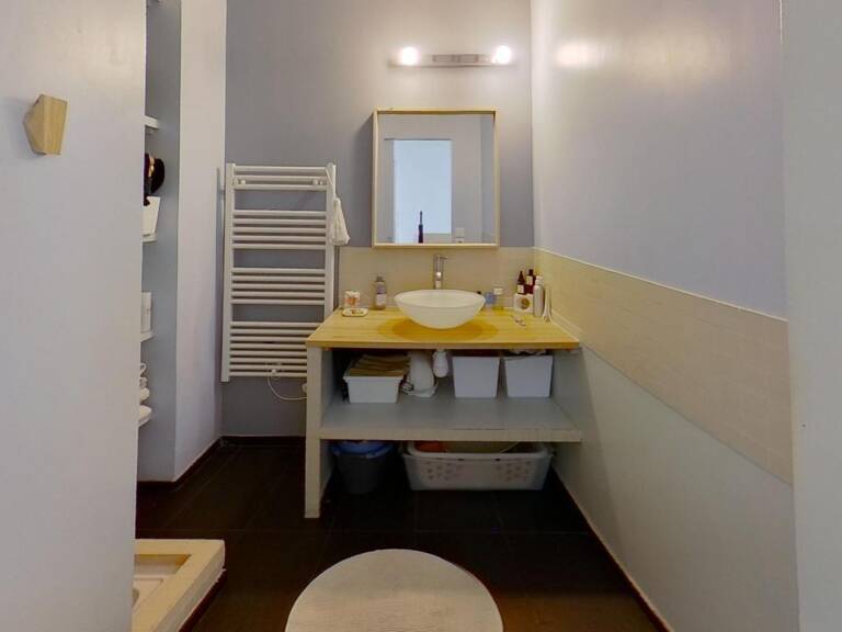 Duplex avec terrasse – À 4 min du métro Robespierre — photo 1
