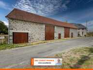 LONGÈRE EN PIERRE DE 124 M² AVEC 200 M² DÉPENDANCES , L’ENSEMBLE SUR 2478 M² DE TERRAIN CLOS — photo 2