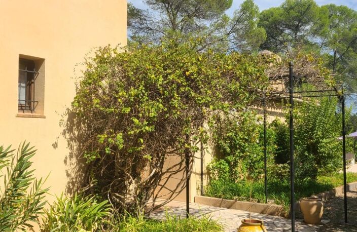 Maison à vendre  5 chambres dont deux au RDC.  LE CANNET DES MAURES (83340) — photo 3