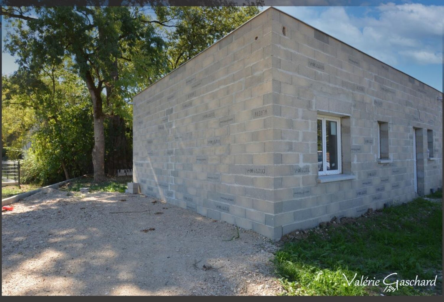 Maison neuve  2 chambres à  SAINT SEURIN SUR L'ISLE (33) — photo 1