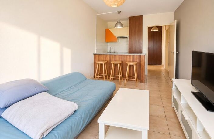 Appartement à vendre 1 pièces MARSEILLE 10EME ARRONDISSEMENT (13) — photo 2