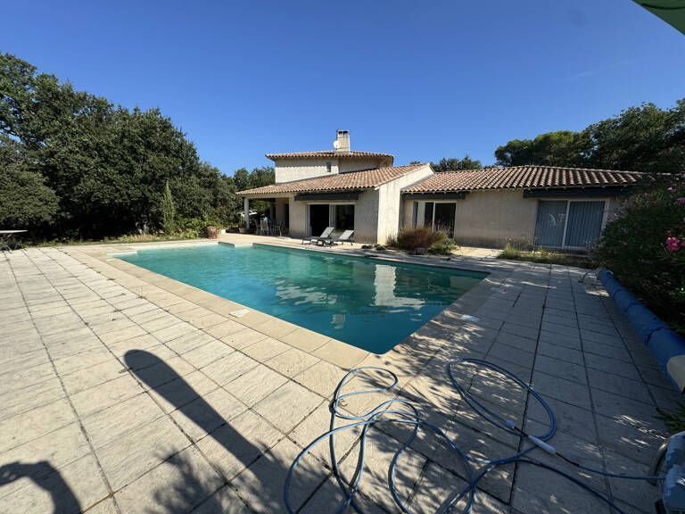Villa contemporaine 13 pièces - 290 m2 - 4789 m2 — photo 1