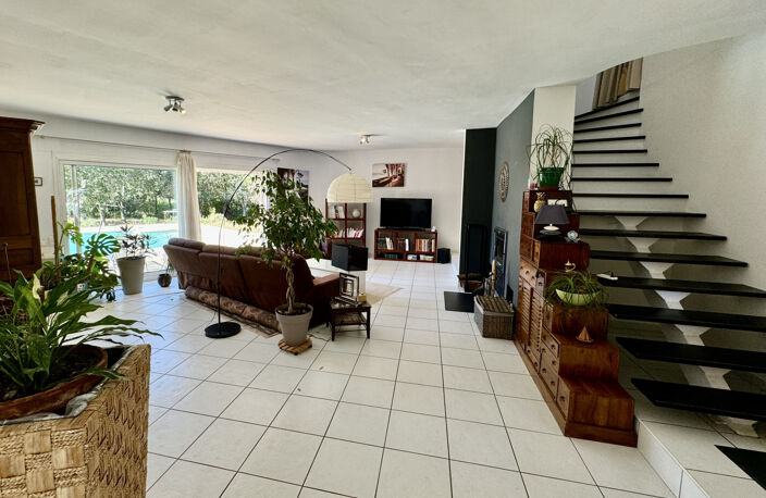Villa contemporaine 13 pièces - 290 m2 - 4789 m2 — photo 4