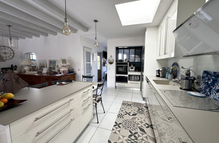 Villa de 195 m2 avec appartement indépendant à Meschers — photo 3