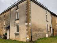 A vendre en exclusivité, proche de la Belgique et du Luxembourg, une maison de village à rénover de 67 m² habitables ! Située  dans l’axe Stenay / Charleville, cette bâtisse est idéal pour les amateu — photo 2