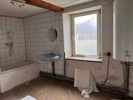 A vendre en exclusivité, proche de la Belgique et du Luxembourg, une maison de village à rénover de 67 m² habitables ! Située  dans l’axe Stenay / Charleville, cette bâtisse est idéal pour les amateu — photo 3