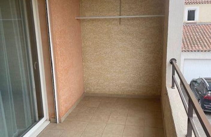 Appartement meublé avec garage À Louer — photo 2