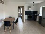 Appartement meublé avec garage À Louer — photo 3