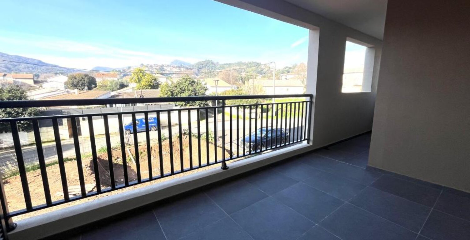 Appartement neuf 2 pièces avec grande terrasse — photo 1