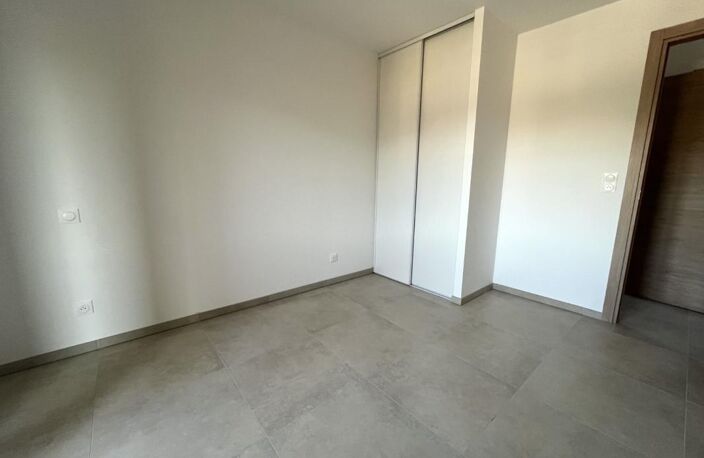 Appartement neuf 2 pièces avec grande terrasse — photo 5